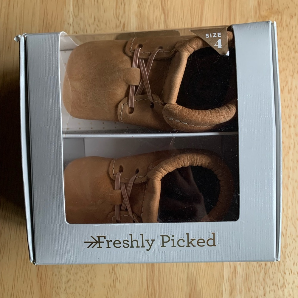 Freshly Picked infant Oxford shoe